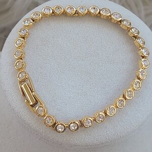 Swarovski Crystal Rhodium Plated Gold Toned Tennis Bracelet- Excellent Condition